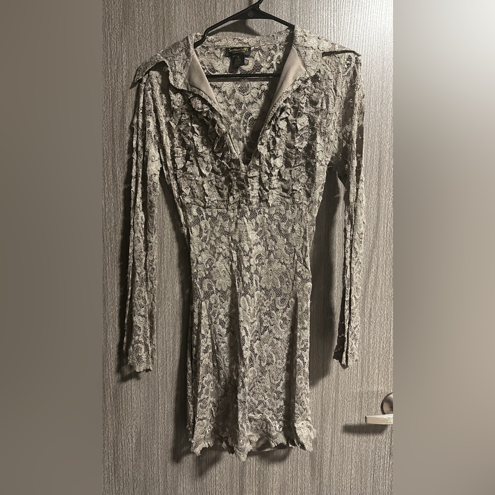 Sentimental NY lace dress